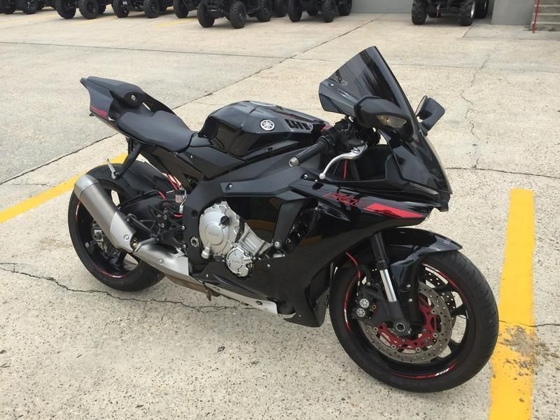 Yamaha Yzf R1 Super Bike For Sale In Bangalore Id 1417901339 Droom