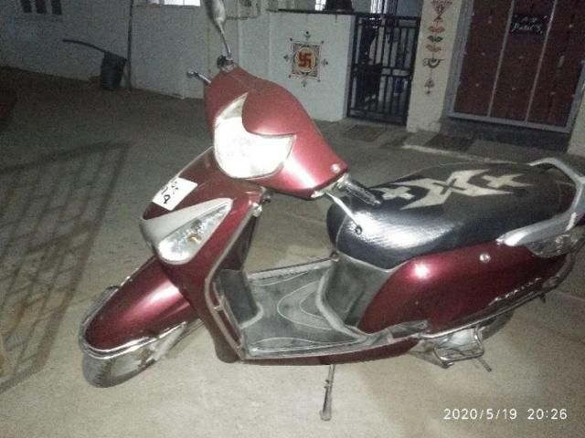 second hand scooty for 5000