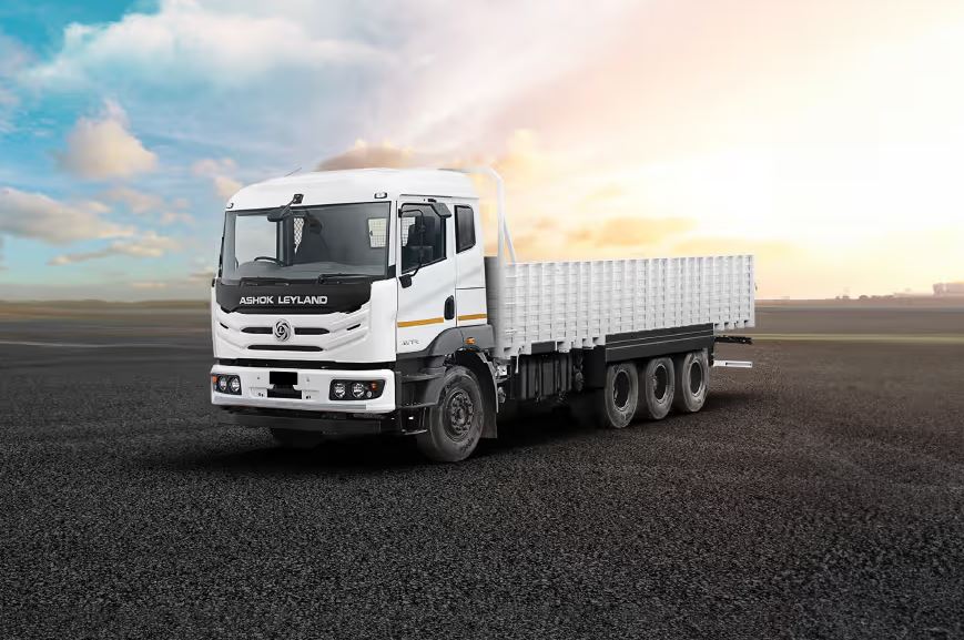 Ashok Leyland 3520-8x2 La 2022 6300/Cowl & Chassis/(28 Ft)