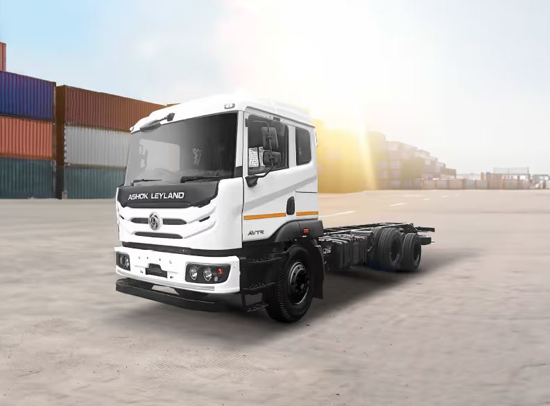 Ashok Leyland 3120-6x2 Dtla 2022 5680/Cabin & Chassis/30 Ft