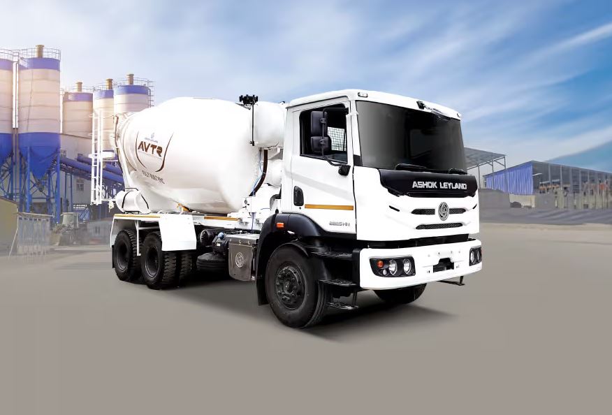 Ashok Leyland Avtr 2825-6x4 Rmc 2022 3900/7 Cum/RMC