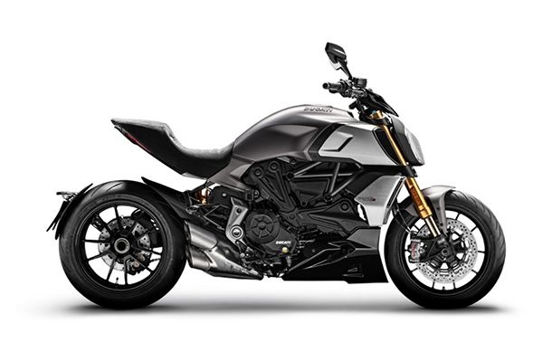 Ducati Diavel 1200cc Price (incl. GST) in India,Ratings, Reviews ...